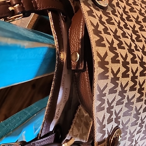 MICHAEL Michael Kors Brown Shoulder Bag - Picture 12 of 12